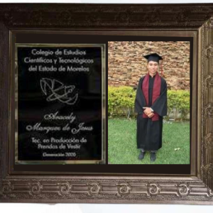 DIPLOMA Y FOTO INDIVIDUAL 4